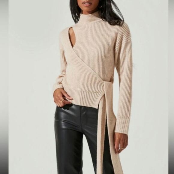 ASTR The Label Sora Mock Neck Cutout Tie Waist Sweater Cream Beige Size M - Picture 11 of 15